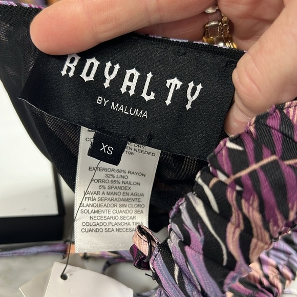 Royalty by Maluma NWT Printed Plunge Triangle Bralette Size Small - Picture 10 of 14
